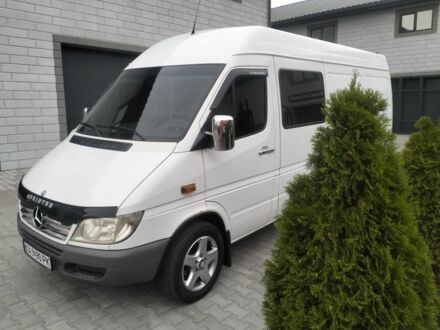 Білий Мерседес Sprinter, об'ємом двигуна 2.2 л та пробігом 370 тис. км за 16000 $, фото 1 на Automoto.ua