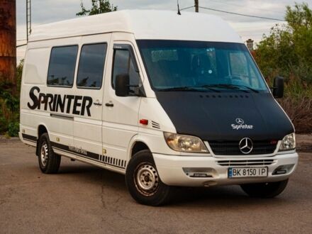 Білий Мерседес Sprinter, об'ємом двигуна 2.1 л та пробігом 560 тис. км за 8500 $, фото 1 на Automoto.ua