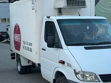 Білий Мерседес Sprinter, об'ємом двигуна 2.2 л та пробігом 420 тис. км за 15300 $, фото 1 на Automoto.ua