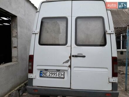 Мерседес Sprinter 2005 в Новом Буге на Automoto.ua Белый Мерседес Sprinter, объемом двигателя 2.2 л и пробегом 500 тыс. км за 8500 $, фото 1 на Automoto.ua