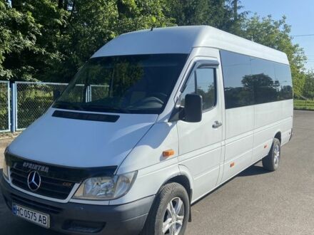 Мерседес Sprinter 2005 в Самборе на Automoto.ua Белый Мерседес Sprinter, объемом двигателя 2.2 л и пробегом 850 тыс. км за 9700 $, фото 1 на Automoto.ua