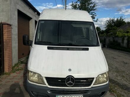 Белый Мерседес Sprinter, объемом двигателя 2.7 л и пробегом 493 тыс. км за 6800 $, фото 1 на Automoto.ua