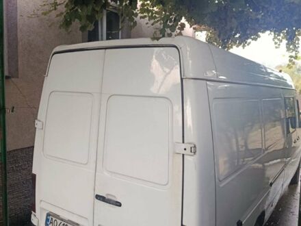 Білий Мерседес Sprinter, об'ємом двигуна 0 л та пробігом 390 тис. км за 8000 $, фото 1 на Automoto.ua