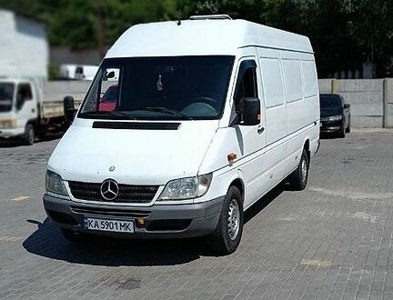 Белый Мерседес Sprinter, объемом двигателя 2.15 л и пробегом 605 тыс. км за 9700 $, фото 1 на Automoto.ua