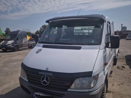 Белый Мерседес Sprinter, объемом двигателя 0 л и пробегом 300 тыс. км за 6000 $, фото 1 на Automoto.ua