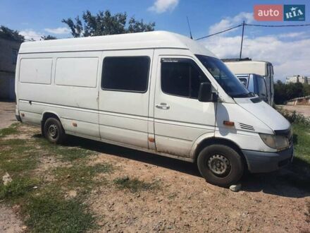 Мерседес Sprinter 2005 в Харькове на Automoto.ua Белый Мерседес Sprinter, объемом двигателя 0 л и пробегом 531 тыс. км за 5500 $, фото 1 на Automoto.ua