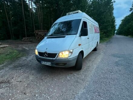 Білий Мерседес Sprinter, об'ємом двигуна 2.2 л та пробігом 500 тис. км за 2915 $, фото 1 на Automoto.ua