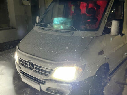 Мерседес Sprinter 2005 в Тячеве на Automoto.ua Белый Мерседес Sprinter, объемом двигателя 2.1 л и пробегом 900 тыс. км за 12000 $, фото 1 на Automoto.ua