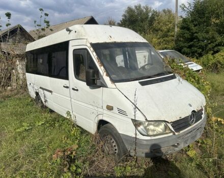 Білий Мерседес Sprinter, об'ємом двигуна 2.2 л та пробігом 320 тис. км за 3500 $, фото 1 на Automoto.ua