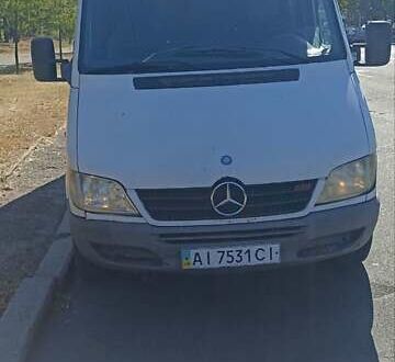 Белый Мерседес Sprinter, объемом двигателя 2.69 л и пробегом 307 тыс. км за 6999 $, фото 1 на Automoto.ua