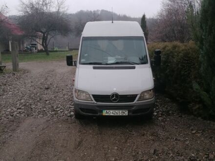 Белый Мерседес Sprinter, объемом двигателя 2.3 л и пробегом 5 тыс. км за 9000 $, фото 1 на Automoto.ua