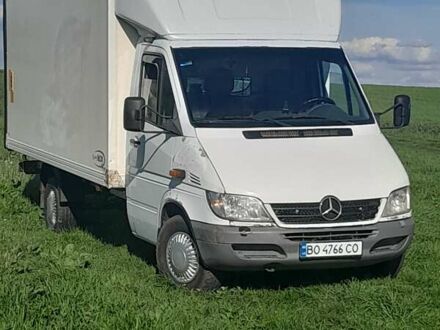 Белый Мерседес Sprinter, объемом двигателя 2.69 л и пробегом 510 тыс. км за 12500 $, фото 1 на Automoto.ua