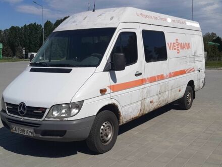 Білий Мерседес Sprinter, об'ємом двигуна 2.2 л та пробігом 686 тис. км за 5900 $, фото 1 на Automoto.ua