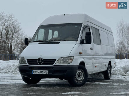 Белый Мерседес Sprinter, объемом двигателя 2.69 л и пробегом 370 тыс. км за 9500 $, фото 1 на Automoto.ua
