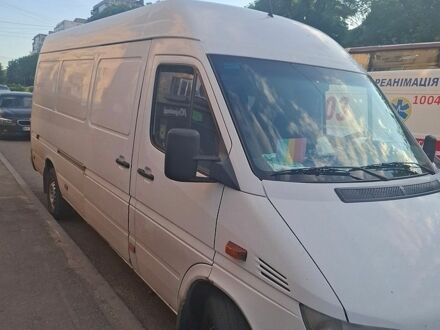 Белый Мерседес Sprinter, объемом двигателя 2.1 л и пробегом 406 тыс. км за 7500 $, фото 1 на Automoto.ua