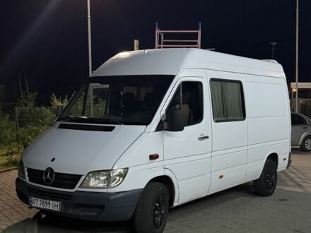 Белый Мерседес Sprinter, объемом двигателя 2.1 л и пробегом 280 тыс. км за 7223 $, фото 1 на Automoto.ua