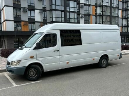 Белый Мерседес Sprinter, объемом двигателя 2.1 л и пробегом 670 тыс. км за 8200 $, фото 1 на Automoto.ua