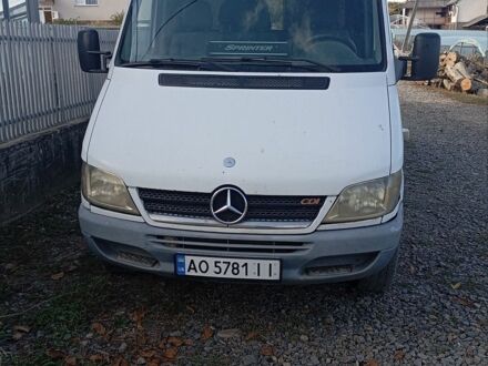 Белый Мерседес Sprinter, объемом двигателя 2.15 л и пробегом 630 тыс. км за 6999 $, фото 1 на Automoto.ua