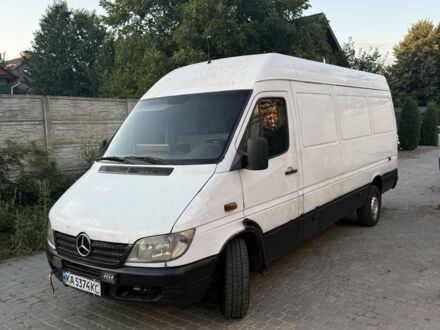 Белый Мерседес Sprinter, объемом двигателя 2.1 л и пробегом 680 тыс. км за 4000 $, фото 1 на Automoto.ua