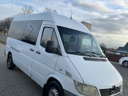 Білий Мерседес Sprinter, об'ємом двигуна 2.15 л та пробігом 330 тис. км за 6200 $, фото 1 на Automoto.ua