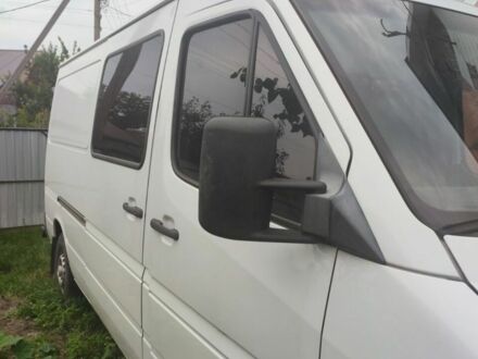 Белый Мерседес Sprinter, объемом двигателя 2.7 л и пробегом 365 тыс. км за 11599 $, фото 1 на Automoto.ua