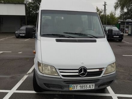 Белый Мерседес Sprinter, объемом двигателя 2.2 л и пробегом 272 тыс. км за 7000 $, фото 1 на Automoto.ua