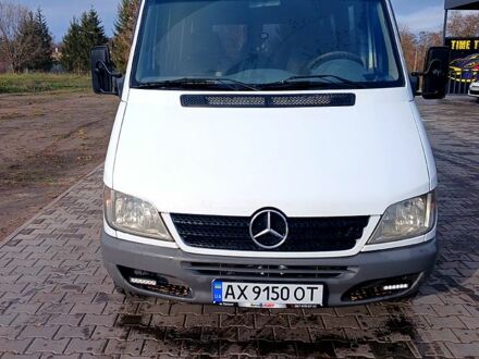 Белый Мерседес Sprinter, объемом двигателя 2.1 л и пробегом 350 тыс. км за 8600 $, фото 1 на Automoto.ua