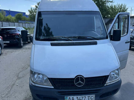 Білий Мерседес Sprinter, об'ємом двигуна 2.2 л та пробігом 740 тис. км за 8000 $, фото 1 на Automoto.ua