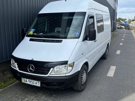 Мерседес Sprinter 2005 у Кропивницькому (Кіровограді) на Automoto.ua Білий Мерседес Sprinter, об'ємом двигуна 2.1 л та пробігом 394 тис. км за 9300 $, фото 1 на Automoto.ua