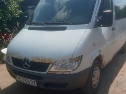 Білий Мерседес Sprinter, об'ємом двигуна 2.1 л та пробігом 680 тис. км за 6500 $, фото 1 на Automoto.ua