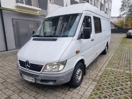 Белый Мерседес Sprinter, объемом двигателя 2.69 л и пробегом 600 тыс. км за 11200 $, фото 1 на Automoto.ua