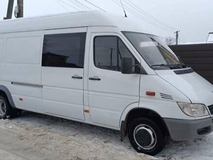 Белый Мерседес Sprinter, объемом двигателя 2.15 л и пробегом 480 тыс. км за 11300 $, фото 1 на Automoto.ua