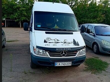 Белый Мерседес Sprinter, объемом двигателя 2.2 л и пробегом 267 тыс. км за 8500 $, фото 1 на Automoto.ua