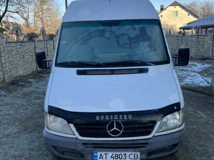 Мерседес Sprinter 2005 в Ивано-Франковске на Automoto.ua Белый Мерседес Sprinter, объемом двигателя 2.2 л и пробегом 680 тыс. км за 5700 $, фото 1 на Automoto.ua