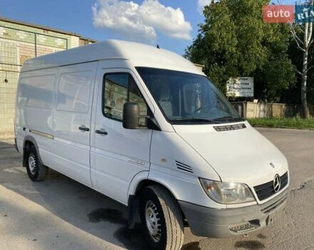 Білий Мерседес Sprinter, об'ємом двигуна 0 л та пробігом 220 тис. км за 12000 $, фото 1 на Automoto.ua
