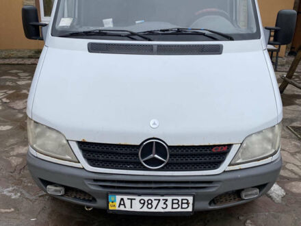 Белый Мерседес Sprinter, объемом двигателя 0 л и пробегом 373 тыс. км за 5900 $, фото 1 на Automoto.ua