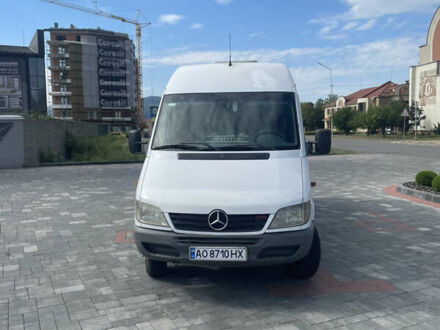 Белый Мерседес Sprinter, объемом двигателя 2.69 л и пробегом 355 тыс. км за 17500 $, фото 1 на Automoto.ua