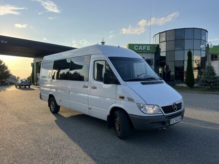 Мерседес Sprinter 2005 в Черновцах на Automoto.ua Белый Мерседес Sprinter, объемом двигателя 2.7 л и пробегом 433 тыс. км за 13285 $, фото 1 на Automoto.ua