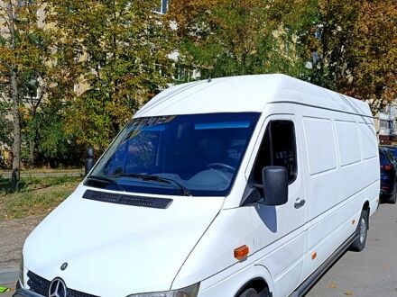 Мерседес Sprinter 2005 у Дніпро (Дніпропетровську) на Automoto.ua Білий Мерседес Sprinter, об'ємом двигуна 2.1 л та пробігом 513 тис. км за 13500 $, фото 1 на Automoto.ua