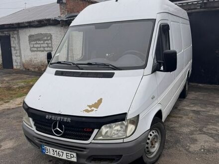 Белый Мерседес Sprinter, объемом двигателя 2.2 л и пробегом 500 тыс. км за 7300 $, фото 1 на Automoto.ua