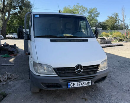 Белый Мерседес Sprinter, объемом двигателя 2.15 л и пробегом 460 тыс. км за 9700 $, фото 1 на Automoto.ua