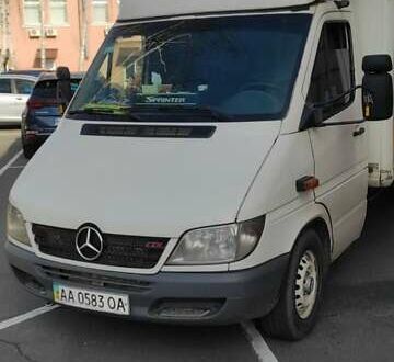 Мерседес Sprinter 2005 у Києві на Automoto.ua Білий Мерседес Sprinter, об'ємом двигуна 2.7 л та пробігом 774 тис. км за 9999 $, фото 1 на Automoto.ua
