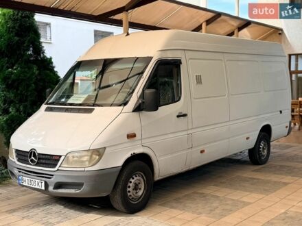 Білий Мерседес Sprinter, об'ємом двигуна 2.2 л та пробігом 600 тис. км за 6666 $, фото 1 на Automoto.ua
