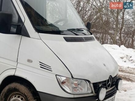 Белый Мерседес Sprinter, объемом двигателя 2.15 л и пробегом 400 тыс. км за 7700 $, фото 1 на Automoto.ua