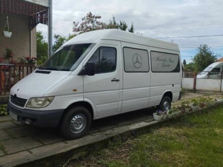 Белый Мерседес Sprinter, объемом двигателя 2.2 л и пробегом 475 тыс. км за 8600 $, фото 1 на Automoto.ua