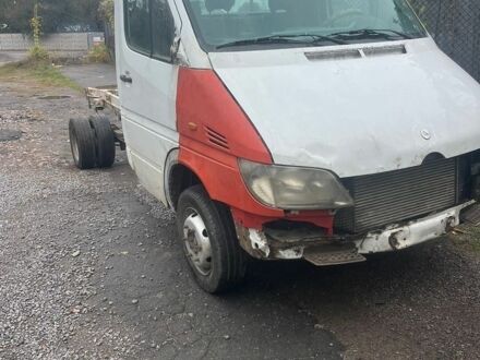 Белый Мерседес Sprinter, объемом двигателя 2.15 л и пробегом 500 тыс. км за 5600 $, фото 1 на Automoto.ua