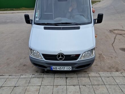 Білий Мерседес Sprinter, об'ємом двигуна 2.1 л та пробігом 230 тис. км за 10800 $, фото 1 на Automoto.ua