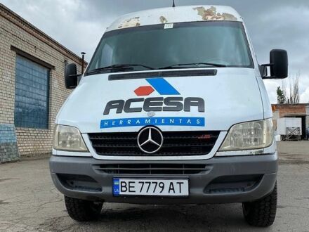 Белый Мерседес Sprinter, объемом двигателя 2.69 л и пробегом 370 тыс. км за 8500 $, фото 1 на Automoto.ua