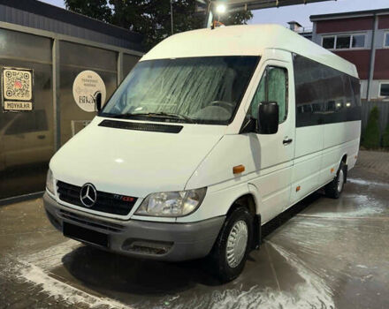 Белый Мерседес Sprinter, объемом двигателя 2.15 л и пробегом 85 тыс. км за 11500 $, фото 1 на Automoto.ua