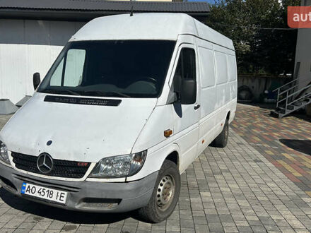 Белый Мерседес Sprinter, объемом двигателя 2.1 л и пробегом 473 тыс. км за 7500 $, фото 1 на Automoto.ua